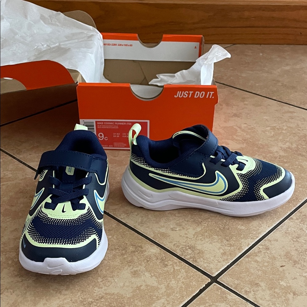 Nike size 9c Kids Blue and Lime Sneakers